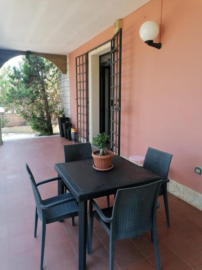 Casa Don Peppi Villa Monopoli Bagian luar foto